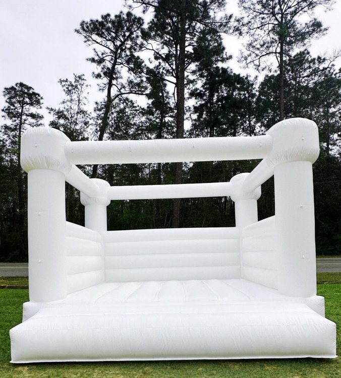 13x13 White Bounce House